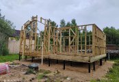 Фото со стройплощадок - Каркасный дом 7.2х8 м.