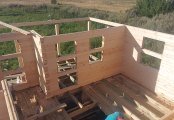 Фото со стройплощадок - Дом из бруса 9х11 м.