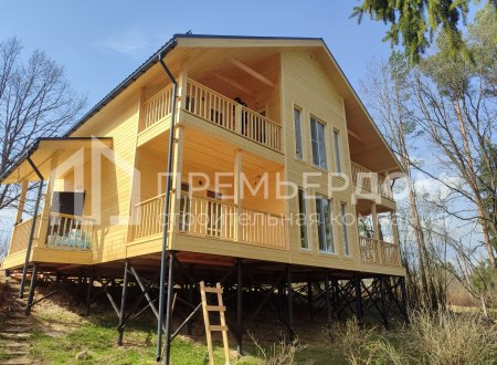 Фото со стройплощадок - Каркасный дом 9х13 м.