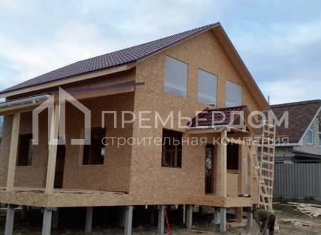 Фото со стройплощадок - Каркасный дом 8,5х8,5 м.