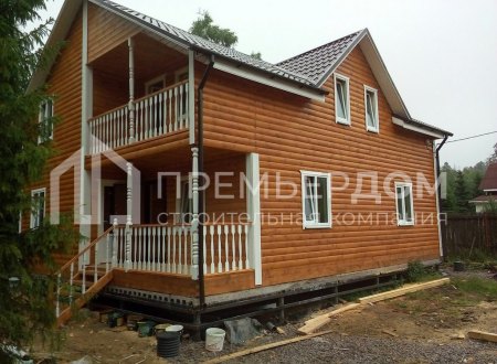 Фото со стройплощадок - Дом из бруса 9×10.5 м. и баня 6×6 м.