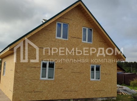 Фото со стройплощадок - Каркасный дом 8х8.5 м.