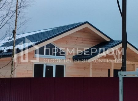 Фото со стройплощадок - Каркасный дом 8х9 м.