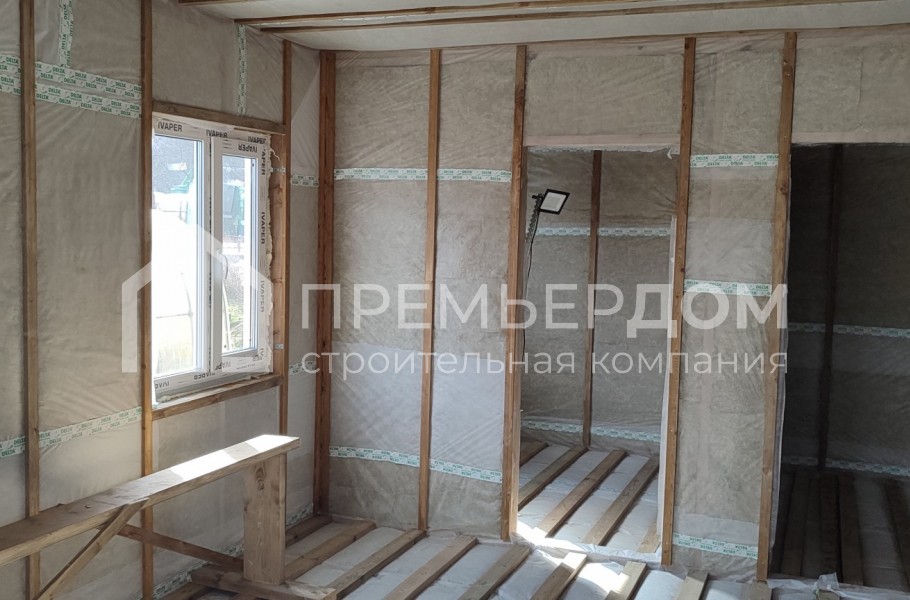 Фото со стройплощадок - Каркасный дом 6х8,5 м.