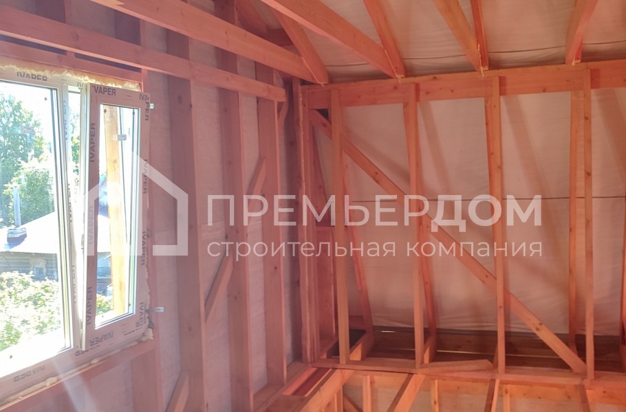 Фото со стройплощадок - Каркасный дом 7,5х8 м.