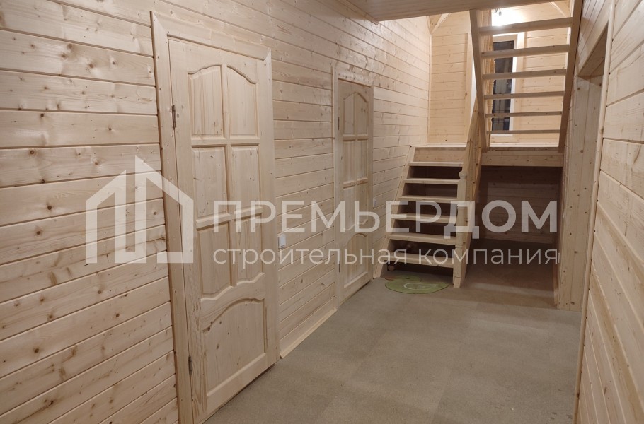 Фото со стройплощадок - Каркасный дом 8х8,5 м.