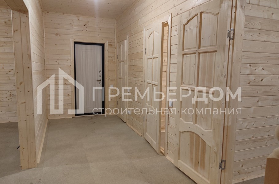 Фото со стройплощадок - Каркасный дом 8х8,5 м.