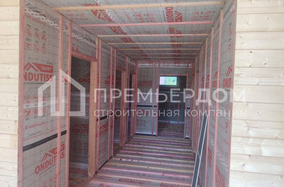 Фото со стройплощадок - Каркасный дом 12х11,5 м.