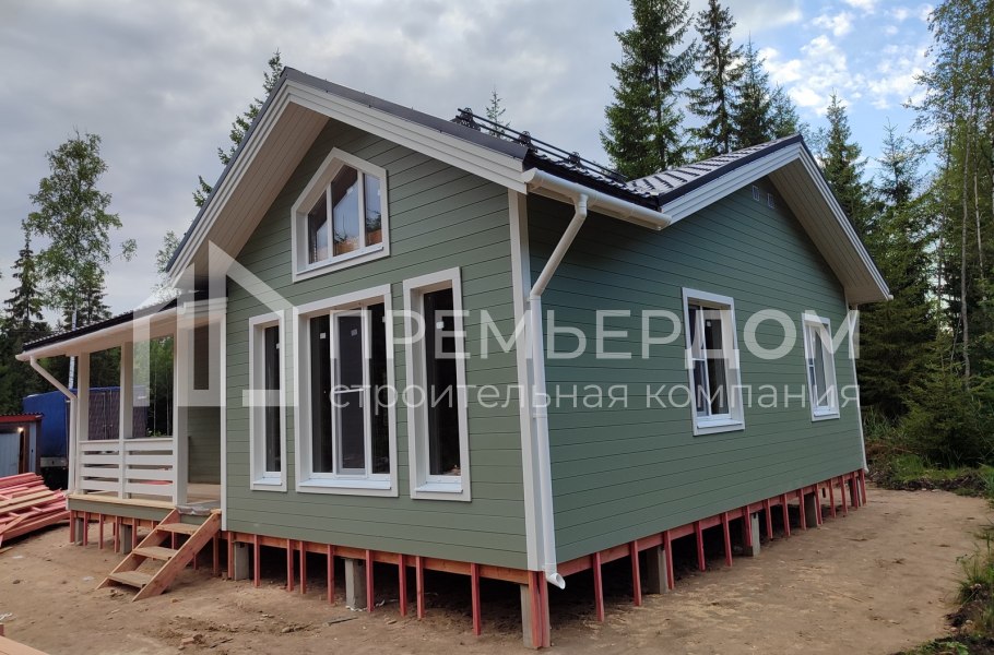 Фото со стройплощадок - Каркасный дом 9х10 м.