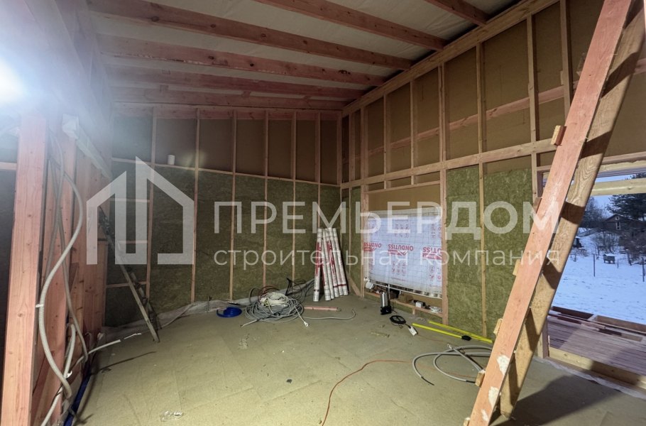 Фото со стройплощадок - Каркасный дом 10х11 м.