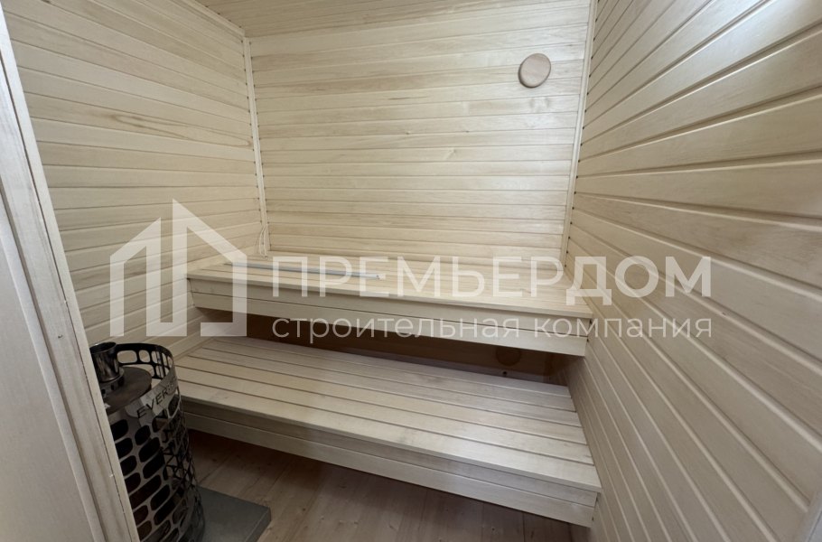 Фото со стройплощадок - Каркасный дом 10х11 м.