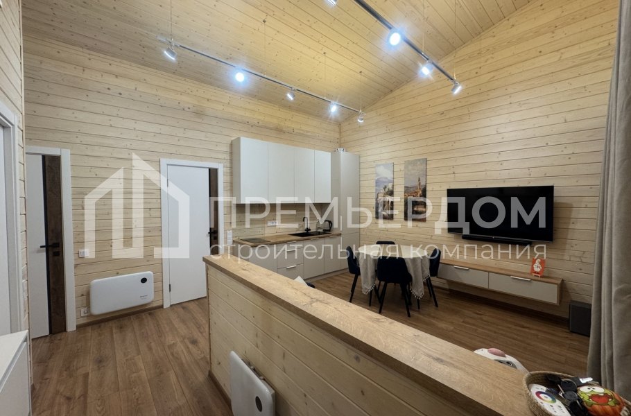 Фото со стройплощадок - Каркасный дом 10х11 м.