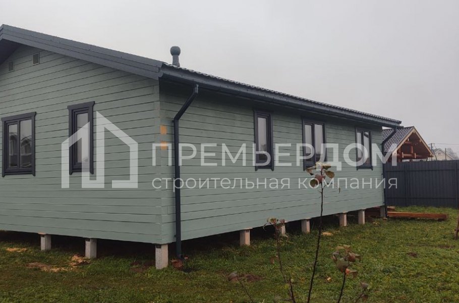 Фото со стройплощадок - Дом из бруса 8,5х11 м.