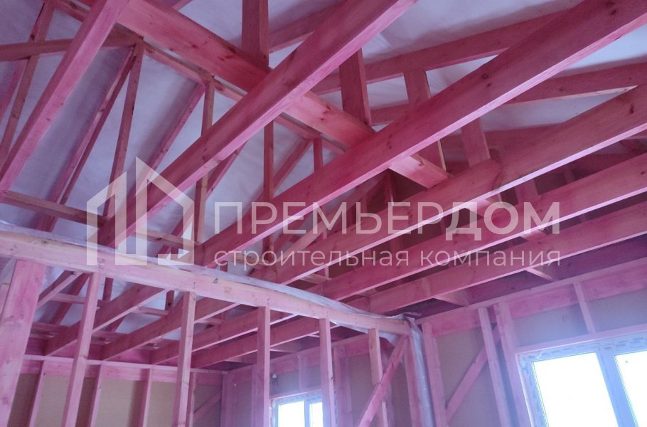 Фото со стройплощадок - Каркасный дом 12х10 м.