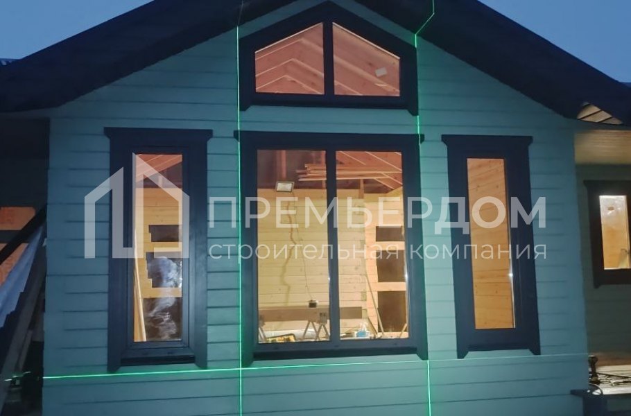 Фото со стройплощадок - Дом из бруса 8,5х11 м.