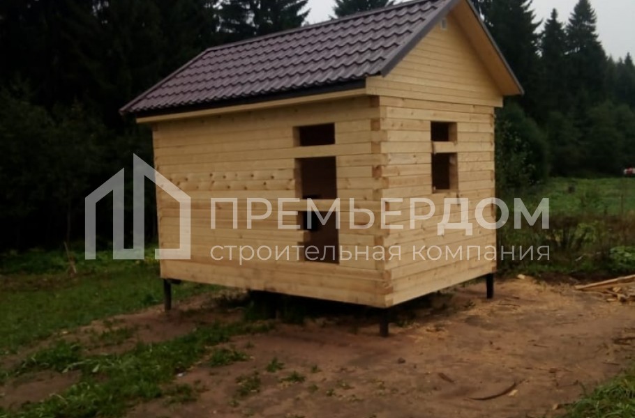 Фото со стройплощадок - Дом по проекту Д-45 и баня из бруса 3x4 м.