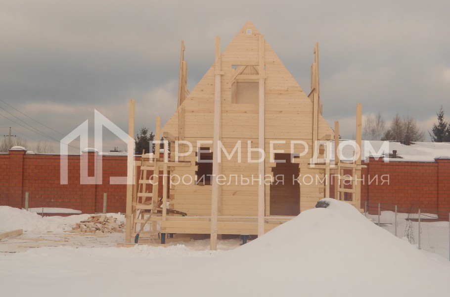 Фото со стройплощадок - Дом из бруса 4,5х8 м.