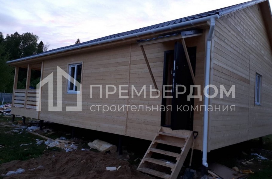 Фото со стройплощадок - Каркасный дом 8,5х9 м.