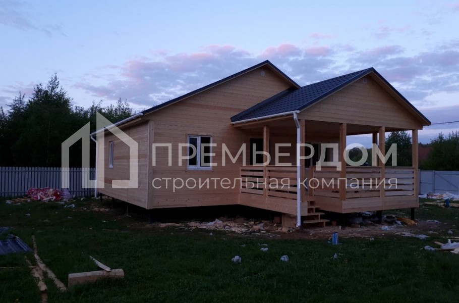 Фото со стройплощадок - Каркасный дом 8,5х9 м.