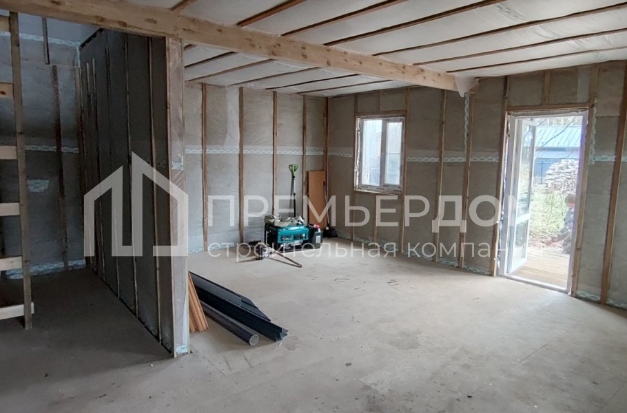 Фото со стройплощадок - Каркасный дом 7х11 м.