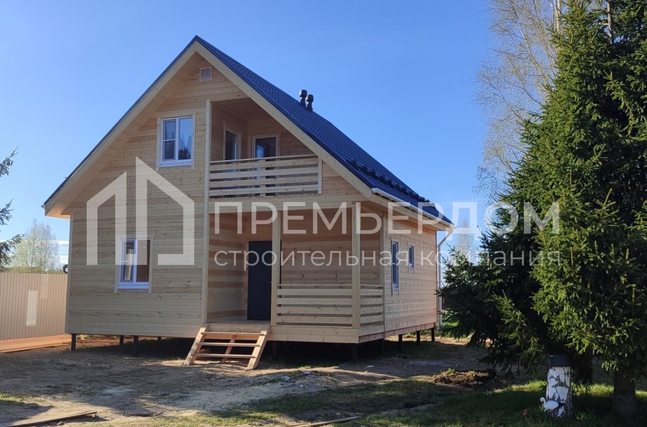 Фото со стройплощадок - Каркасный дом 8х8 м.