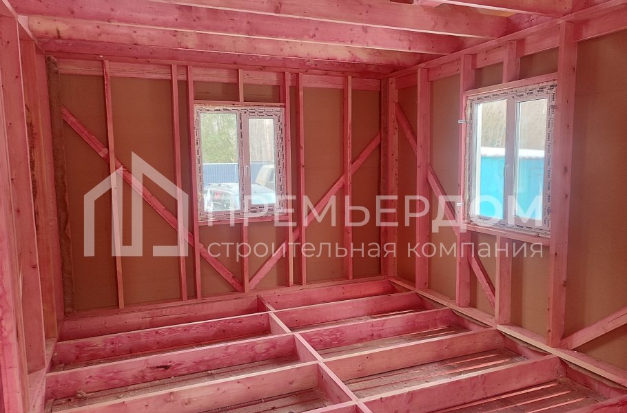 Фото со стройплощадок - Каркасный дом 8х8 м.