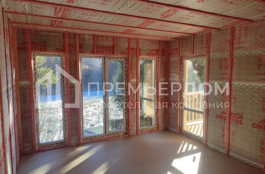 Фото со стройплощадок - Каркасный дом 9х12 м.