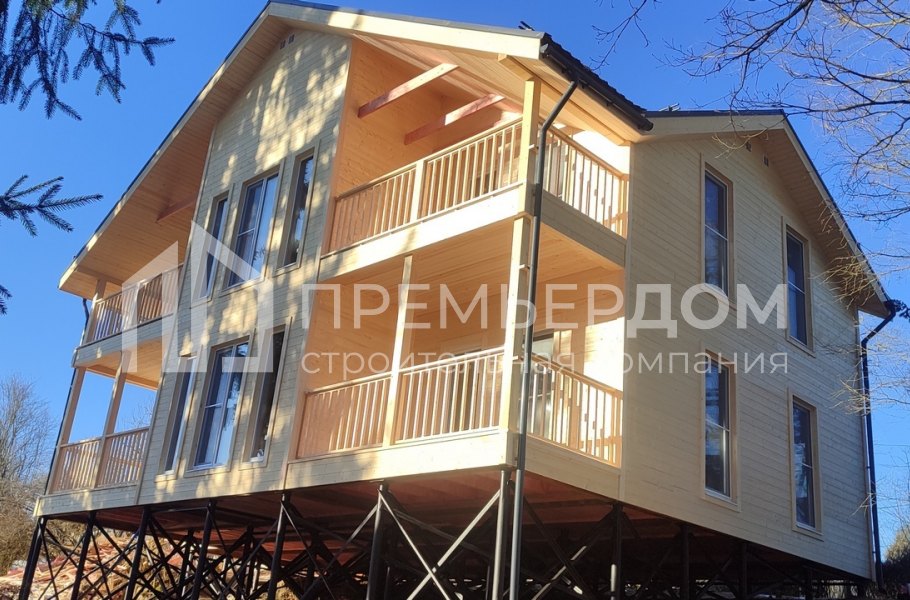 Фото со стройплощадок - Каркасный дом 9х12 м.