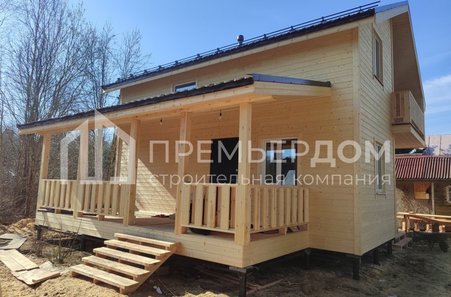Фото со стройплощадок - Каркасный дом 8х9,5 м.