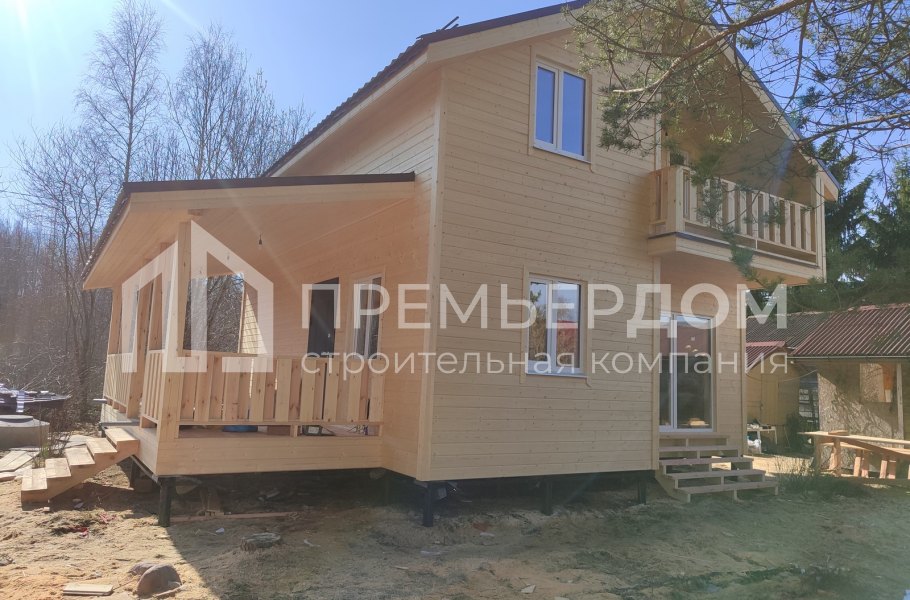 Фото со стройплощадок - Каркасный дом 8х9,5 м.