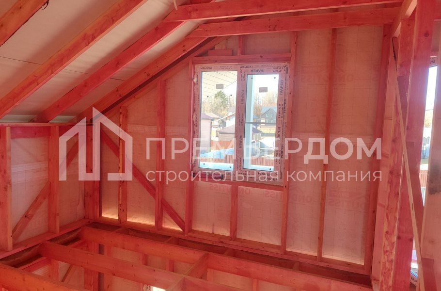 Фото со стройплощадок - Каркасный дом 11х10 м.