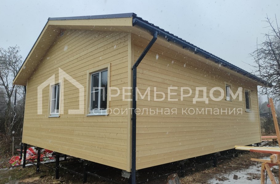 Фото со стройплощадок - Каркасный дом 9х9,4 м.