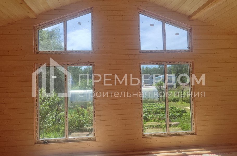 Фото со стройплощадок - Каркасный дом 12х11,5 м.