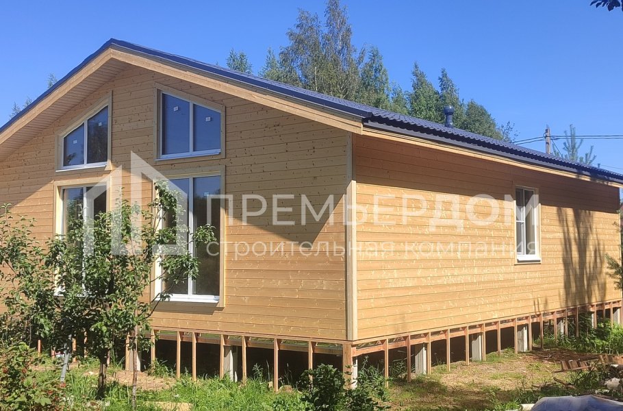 Фото со стройплощадок - Каркасный дом 12х11,5 м.