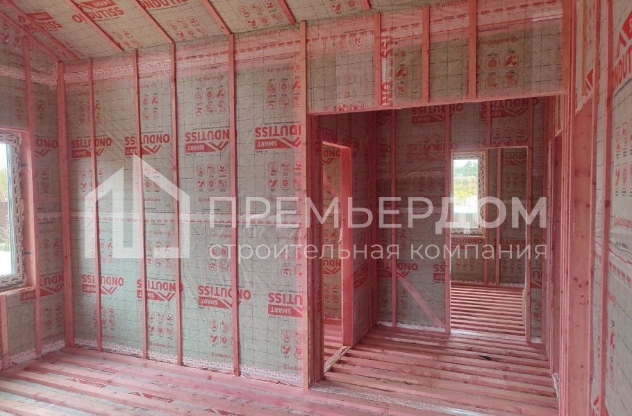 Фото со стройплощадок - Каркасный дом 8,5х9 м.