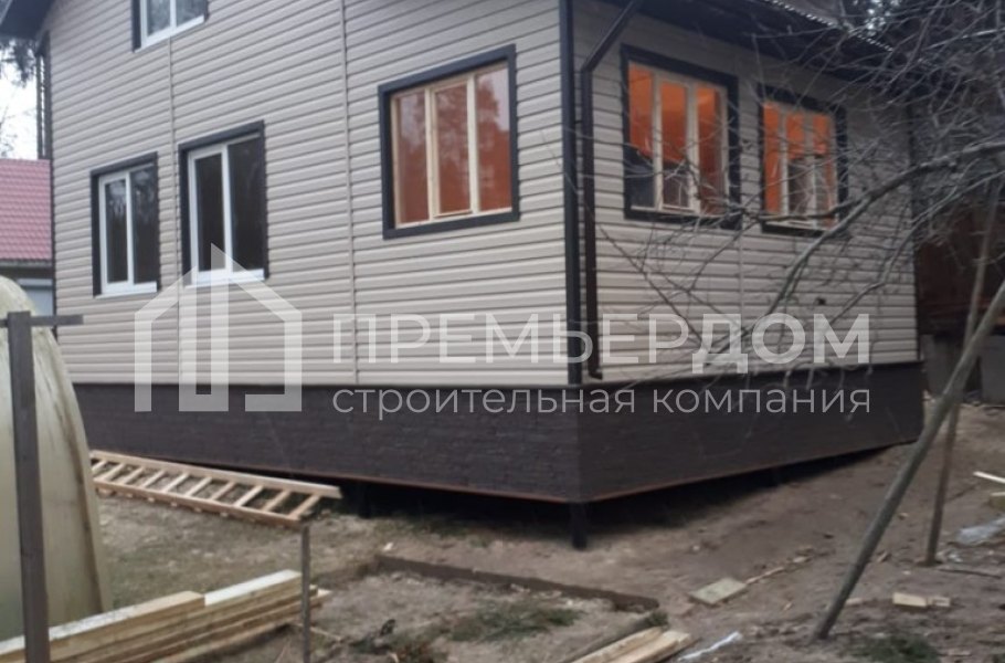 Фото со стройплощадок - Каркасный дом 8.5х9 м