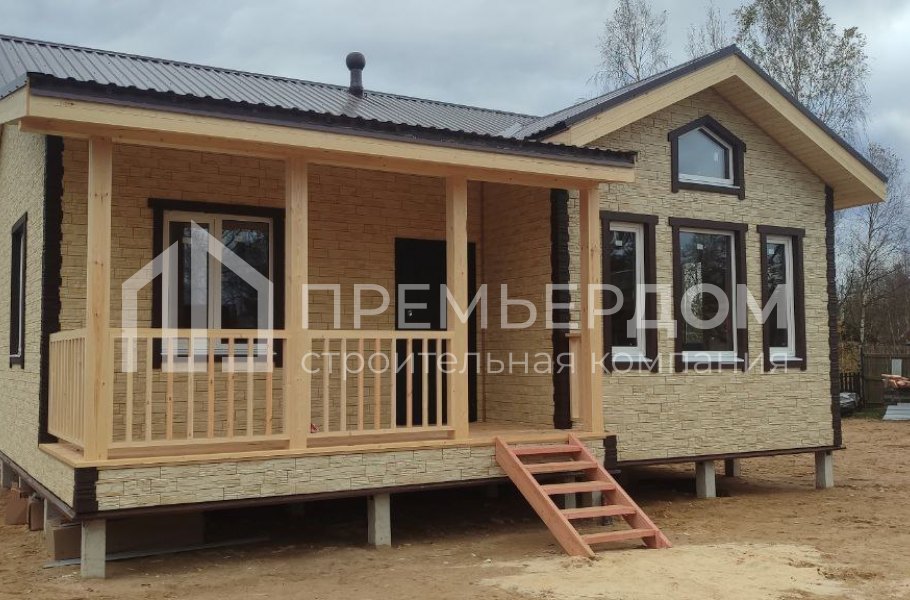 Фото со стройплощадок - Каркасный дом 8,5х9 м.