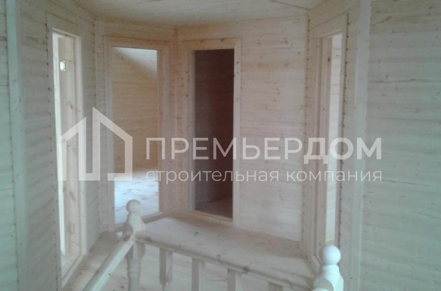 Фото со стройплощадок - Каркасный дом 8х9 м. (выставочный образец)