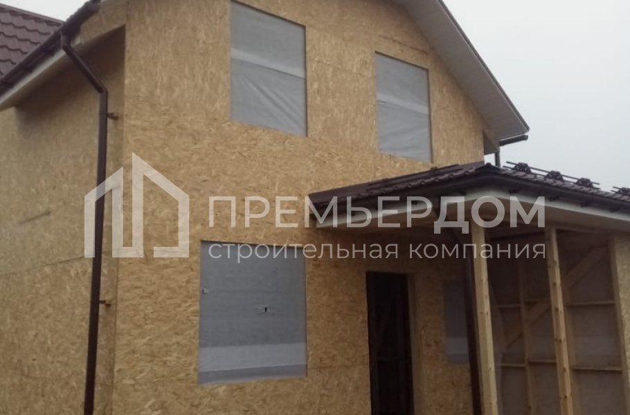 Фото со стройплощадок - Каркасный дом 10х10.5 м.