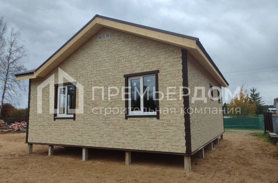 Фото со стройплощадок - Каркасный дом 8,5х9 м.