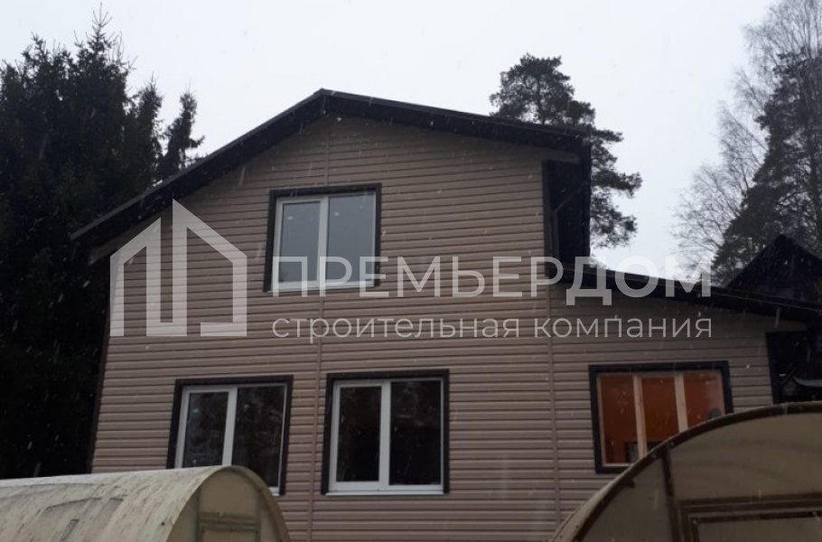 Фото со стройплощадок - Каркасный дом 8.5х9 м