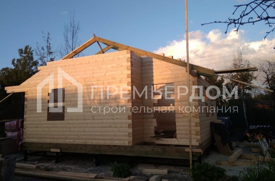 Фото со стройплощадок - Дом из бруса 7х7 м.
