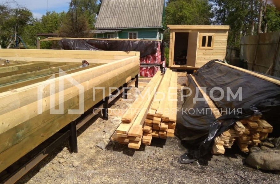 Фото со стройплощадок - Дом из бруса 7х7 м.