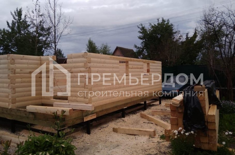 Фото со стройплощадок - Дом из бруса 7х7 м.