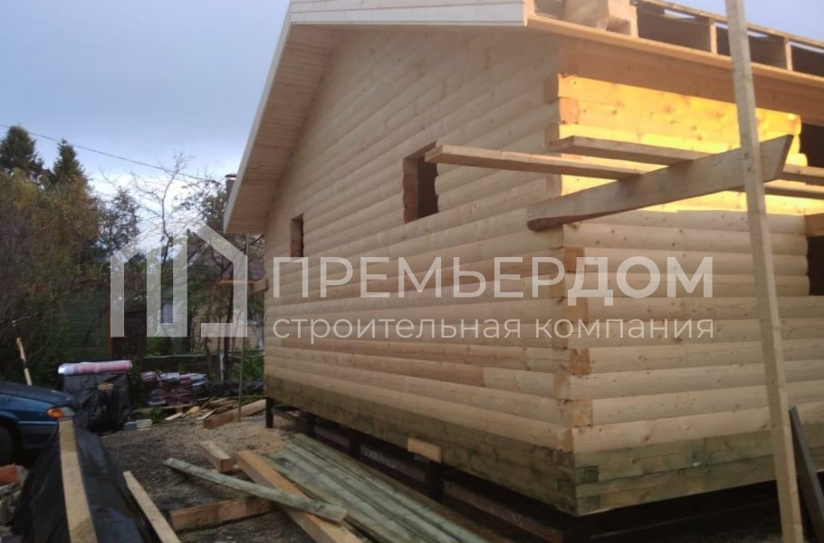 Фото со стройплощадок - Дом из бруса 7х7 м.