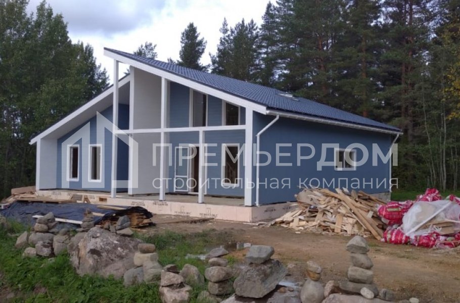 Фото со стройплощадок - Каркасный дом 13.5х12.5 м.