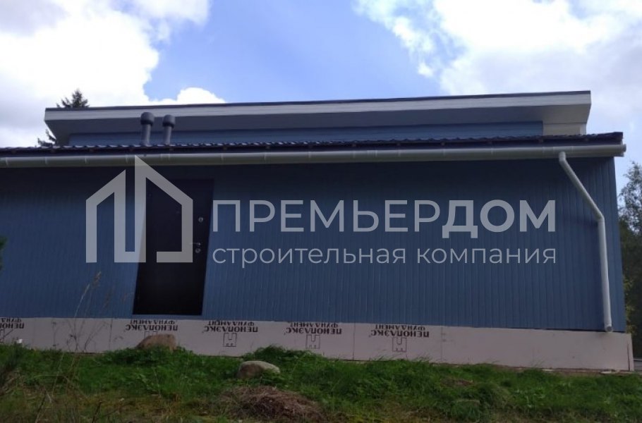 Фото со стройплощадок - Каркасный дом 13.5х12.5 м.