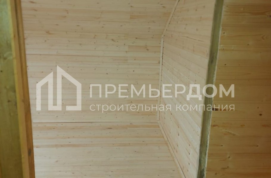 Фото со стройплощадок - Каркасный дом 8х8.5 м.