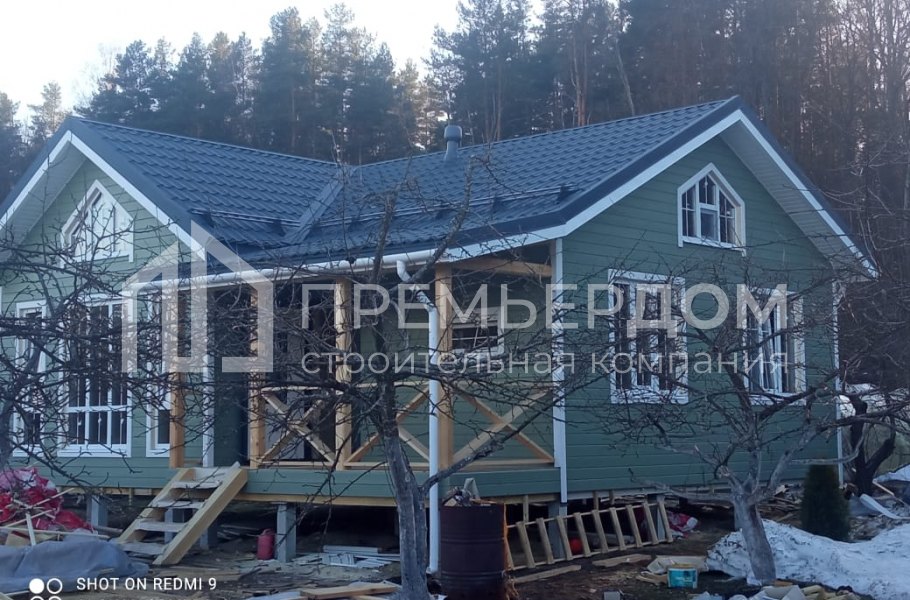 Фото со стройплощадок - Каркасный дом 8х9 м.