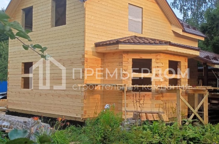 Фото со стройплощадок - Дом из бруса 8х9 м.
